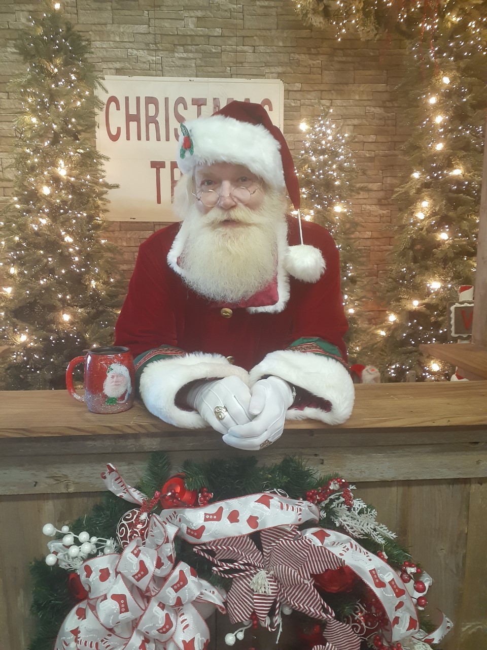 Friendly Santa Claus at a holiday event for ImSanta reviews