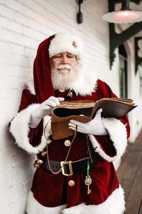 Hire Santa in Harrisburg PA for storytelling appearances and holiday event programs