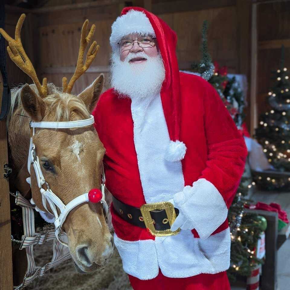 Professional Santa in Allentown PA for Live Holiday Portraits and Polished Seasonal Event Appearances Professional Santa in Allentown PA for live holiday portraits and polished seasonal event appearances